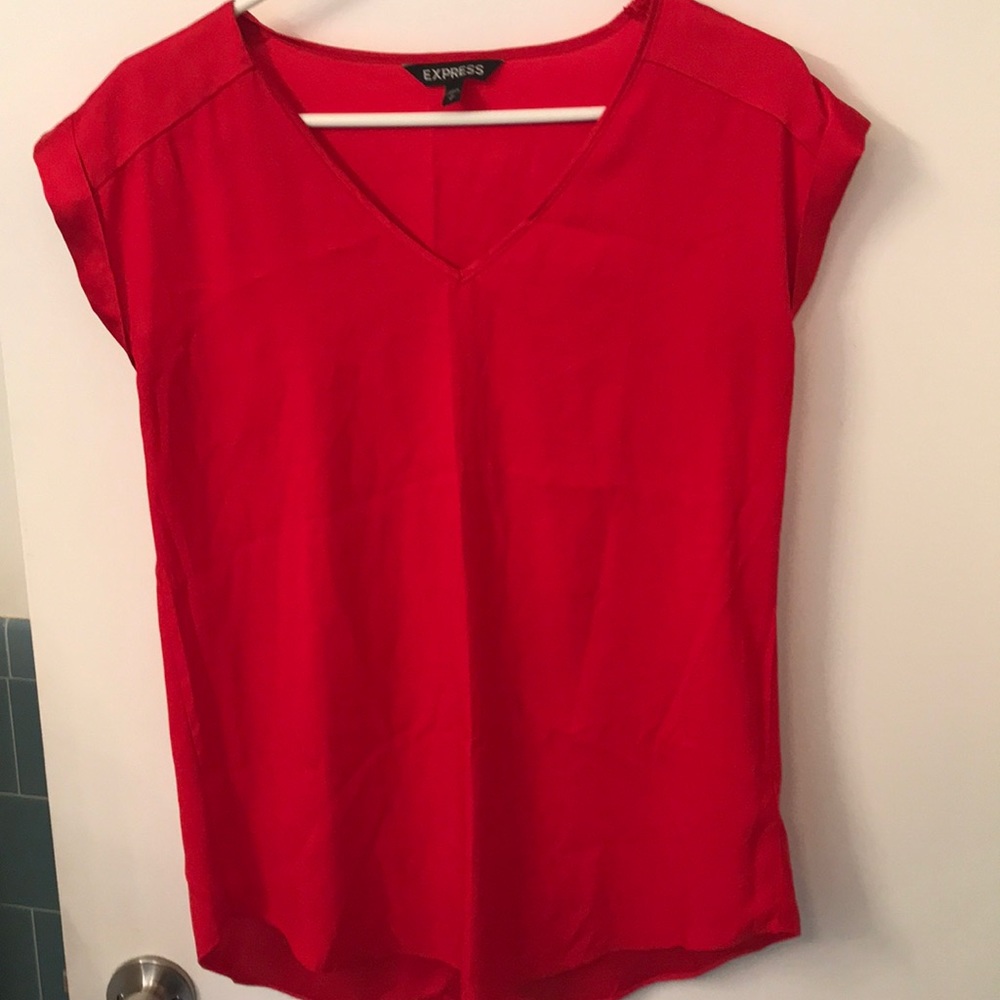Express silky v-neck tee.